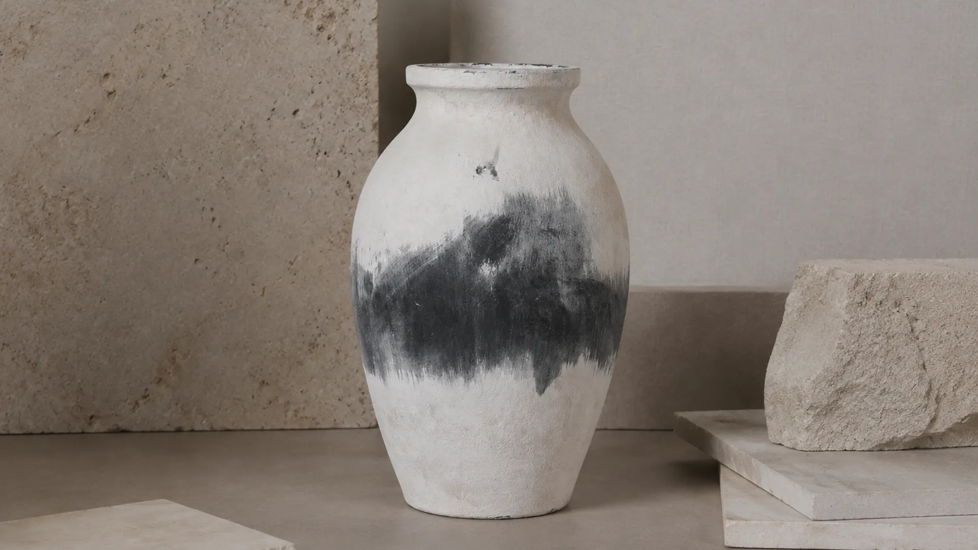 Minimalist Ceramic Vases material finish and scale comparison
